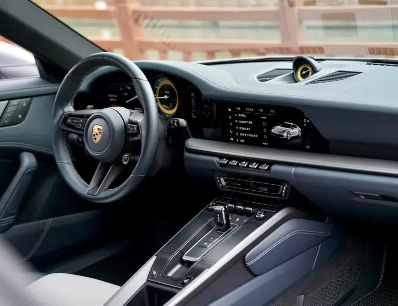 2022 Porsche 911 Carrera 3.0T — миниатюра 11