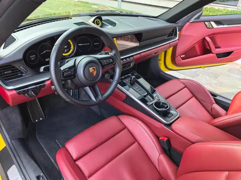 Porsche 911 2019 Carrera 4S 3.0T — миниатюра 14