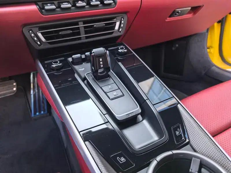 Porsche 911 2019 Carrera 4S 3.0T — миниатюра 18