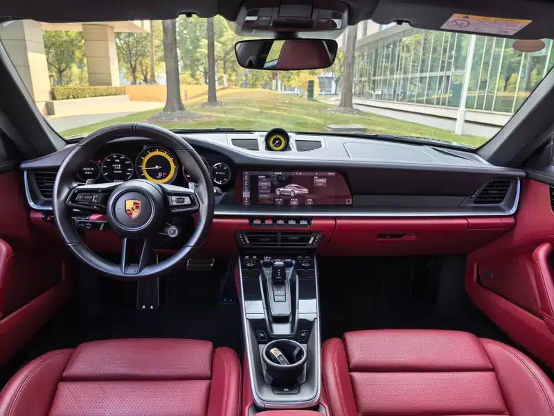 Porsche 911 2019 Carrera 4S 3.0T — миниатюра 23