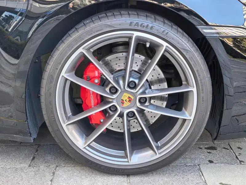 Porsche 911 2019 Carrera 4S 3.0T — миниатюра 9