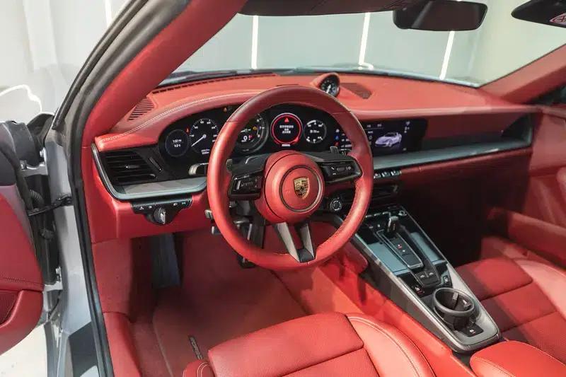 2023 Porsche 911 Targa 4S 3.0T — миниатюра 15