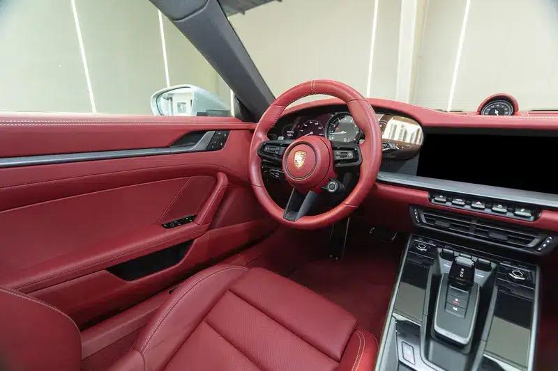 2022 Porsche 911 Carrera 3.0T — миниатюра 17