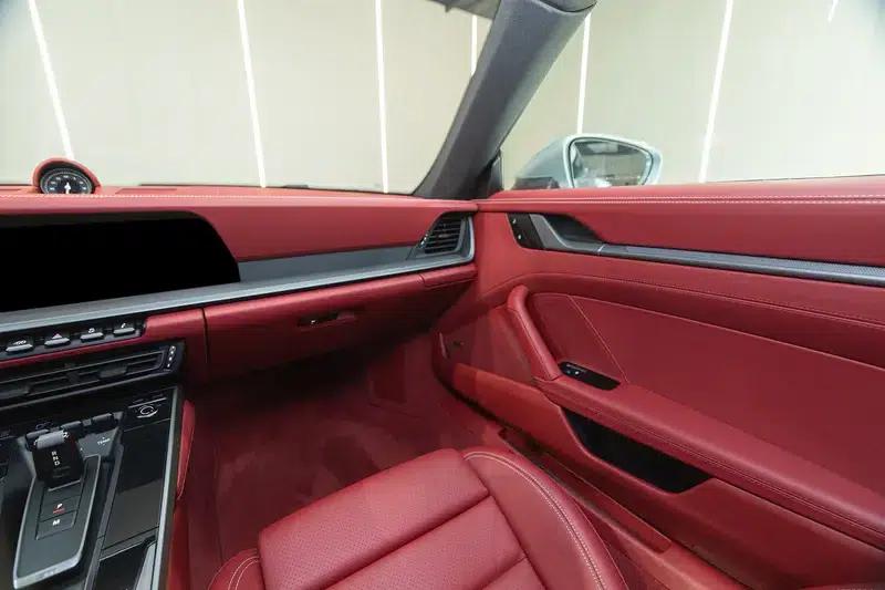 2022 Porsche 911 Carrera 3.0T — миниатюра 9