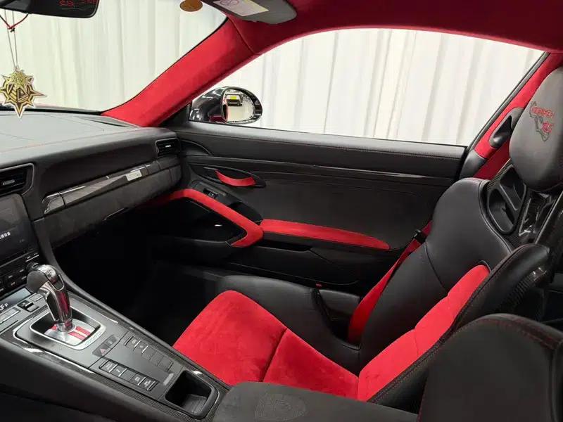 Porsche 911 2018 GT2 RS — миниатюра 27
