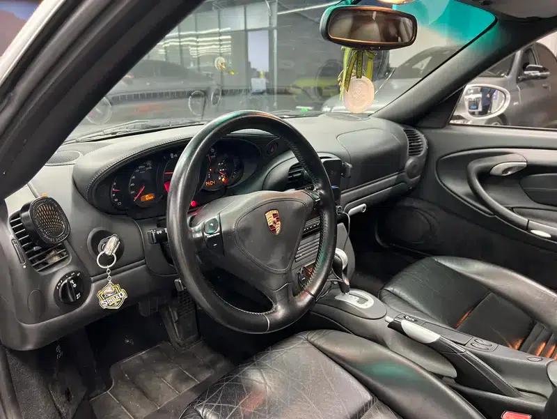 2005 Porsche 911 Carrera 4 AT 3.6L — миниатюра 19
