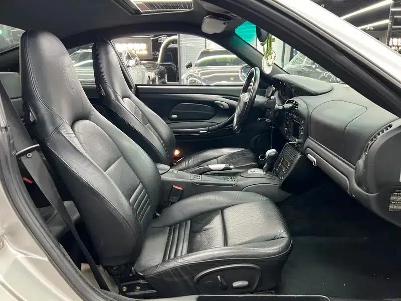 2005 Porsche 911 Carrera 4 AT 3.6L — миниатюра 24