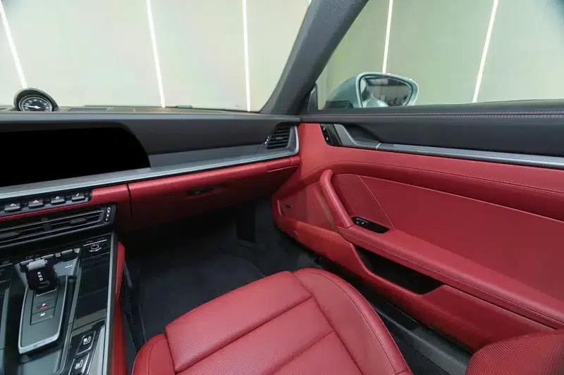 Porsche 911 2020 Carrera 3.0T — миниатюра 18