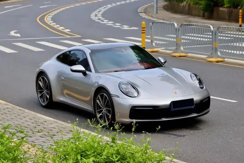 2022 Porsche 911 Carrera 3.0T — миниатюра 3