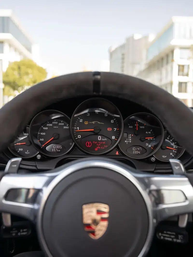 2010 Porsche 911 Turbo S 3.8T — миниатюра 16
