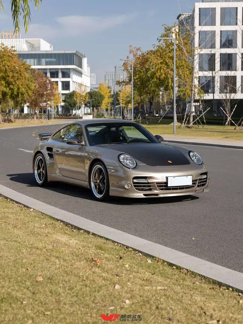 2010 Porsche 911 Turbo S 3.8T — миниатюра 3