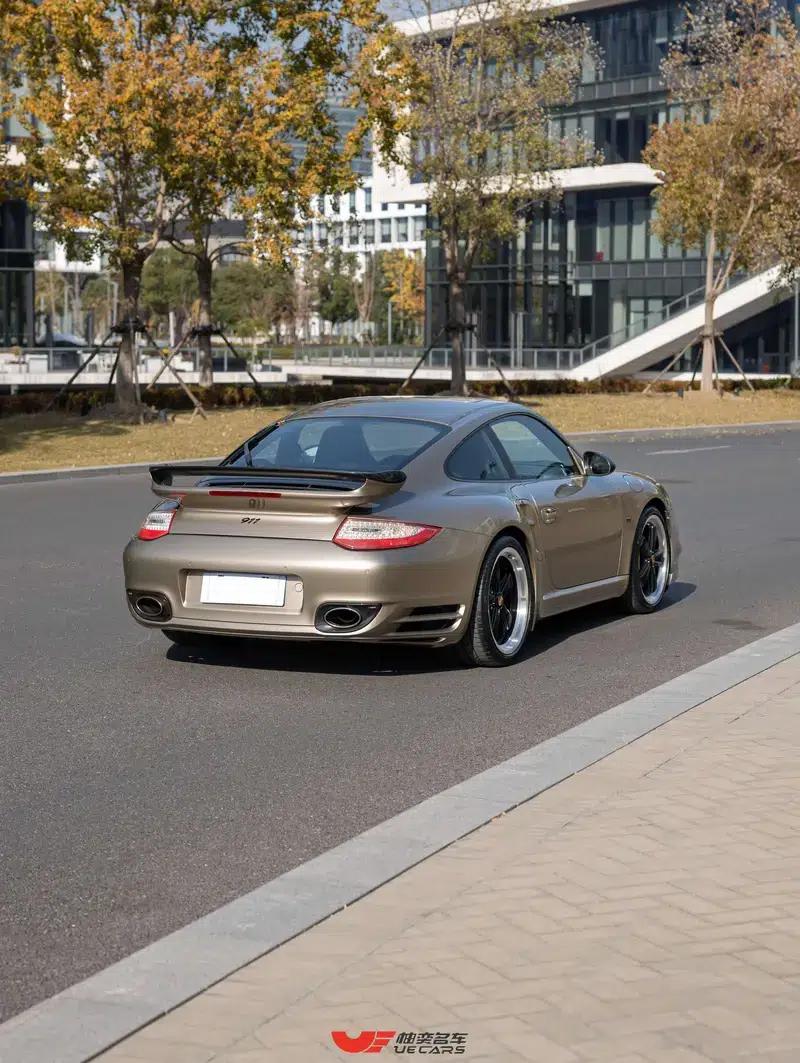 2010 Porsche 911 Turbo S 3.8T — миниатюра 7