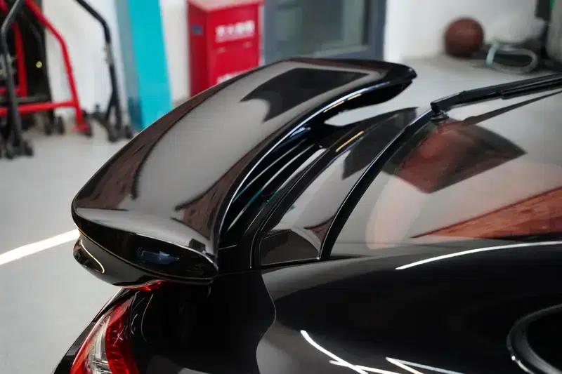 2010 Porsche 911 Turbo 3.8T — миниатюра 10