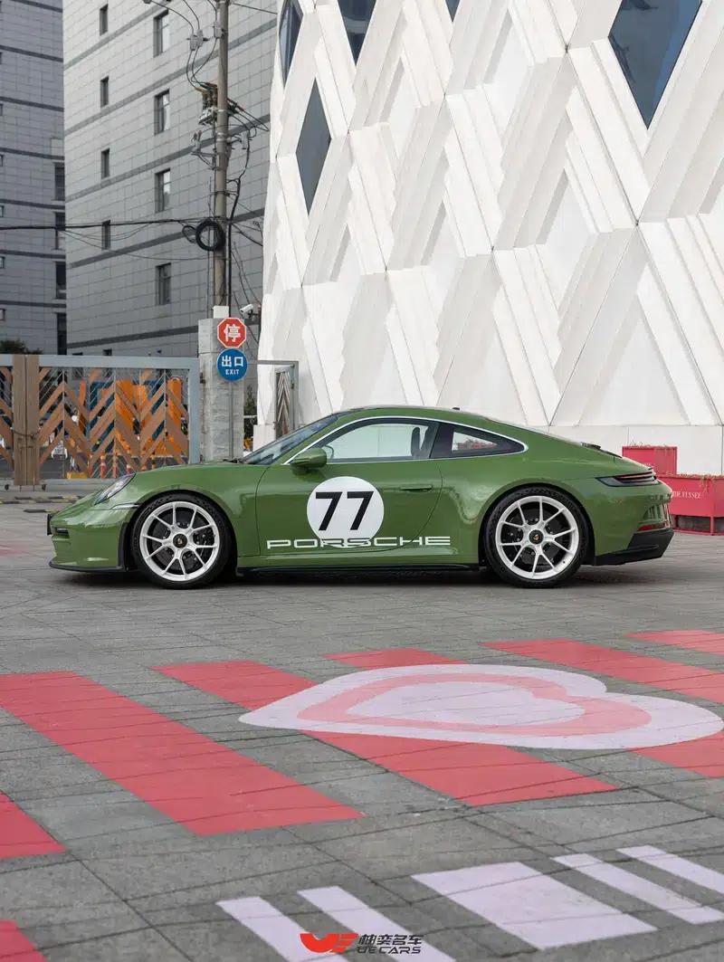 Porsche 911 2022 4.0L Manual Rear-Wheel Drive 2-Seater (Parallel Import) — миниатюра 4