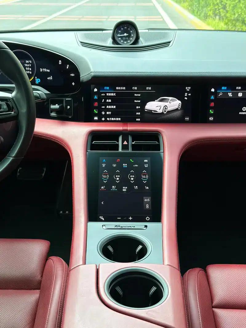 2019 Taycan Turbo — миниатюра 16