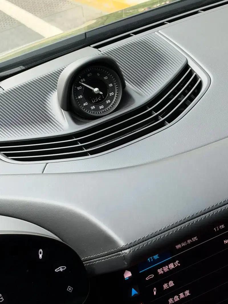 2019 Taycan Turbo — миниатюра 9