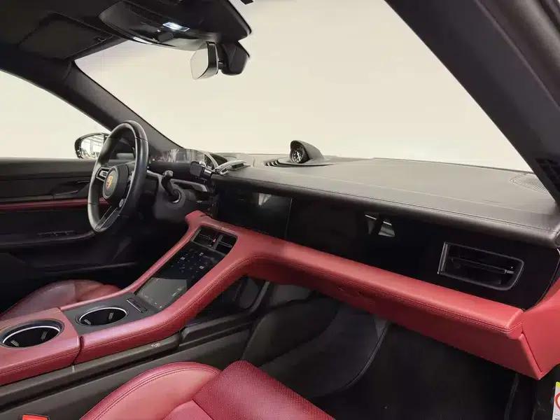 2023 Taycan AWD 5-seater Pure Electric Factory Custom Edition — миниатюра 12