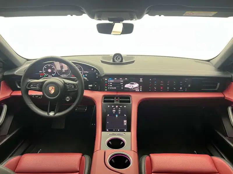 2025 Taycan — миниатюра 12