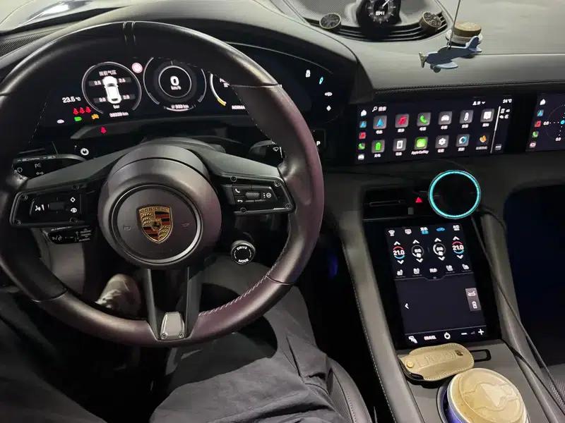 Taycan 2022 Taycan 4 Cross Turismo — миниатюра 14