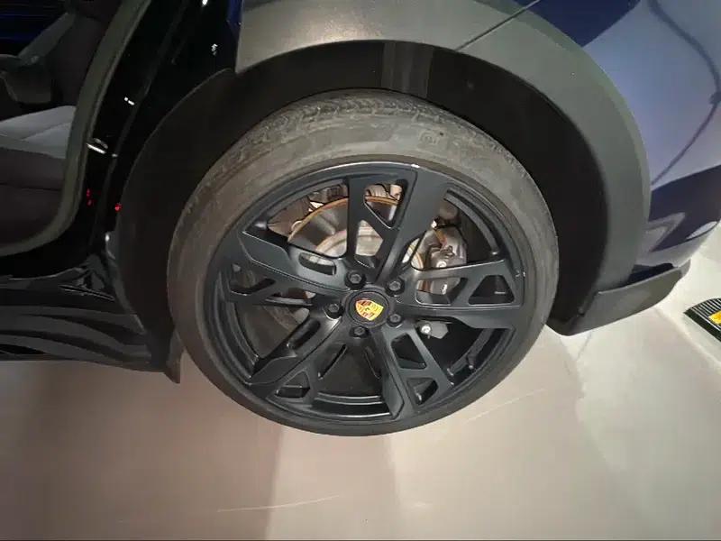 Taycan 2022 Taycan 4 Cross Turismo — миниатюра 20