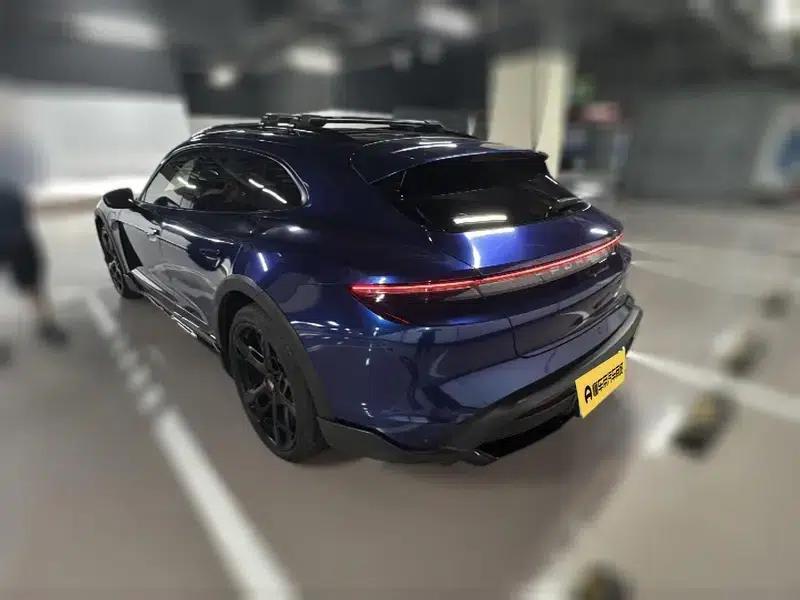 Taycan 2022 Taycan 4 Cross Turismo — миниатюра 6
