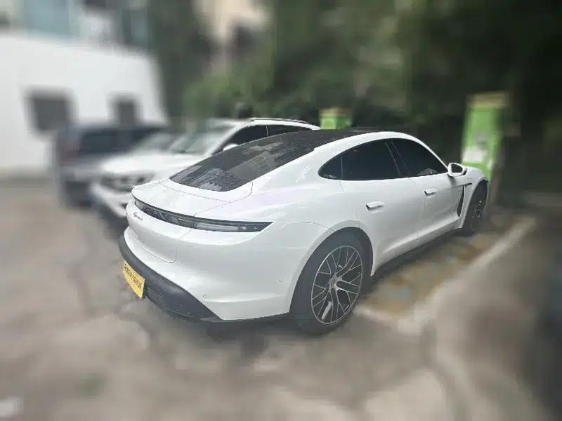 2024 Taycan 4 — миниатюра 4