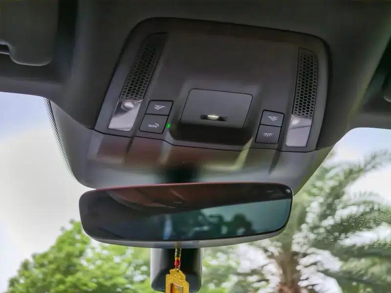 2022 Taycan 4S — миниатюра 11