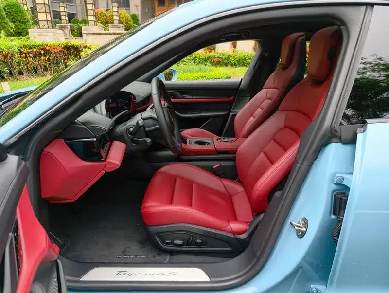 2022 Taycan 4S — миниатюра 23