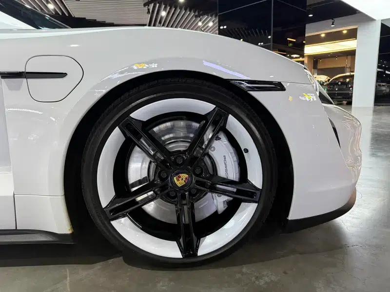 2022 Taycan 4S — миниатюра 6