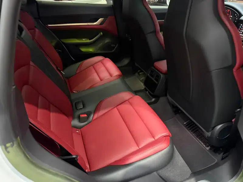2022 Taycan 4S — миниатюра 9