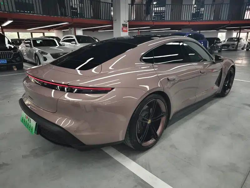 2020 Taycan — миниатюра 7