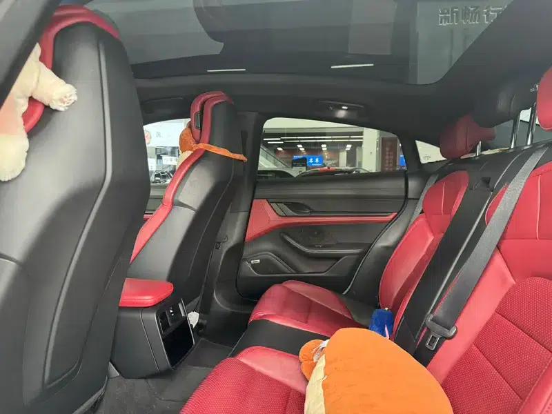 2022 Taycan — миниатюра 17