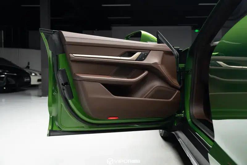 Taycan 2022 Taycan 4 Cross Turismo — миниатюра 16