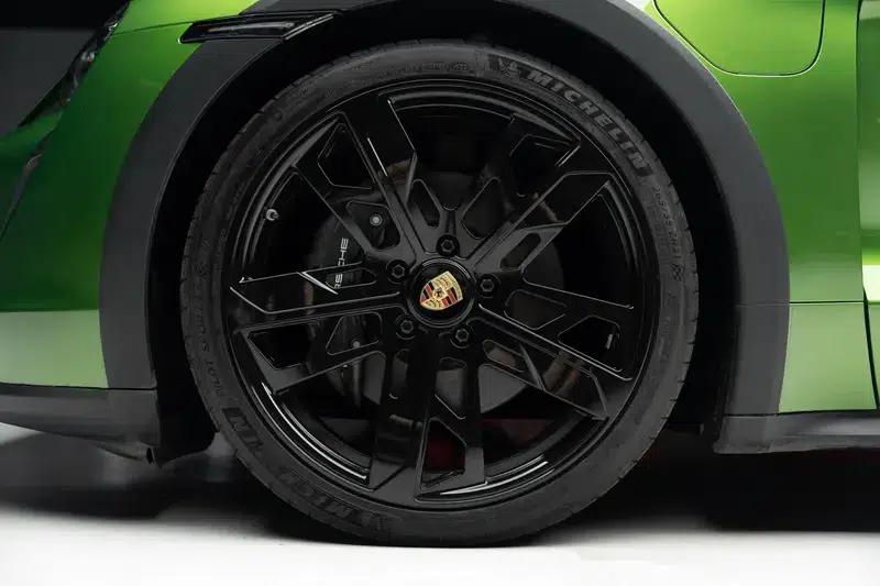 Taycan 2022 Taycan 4 Cross Turismo — миниатюра 8