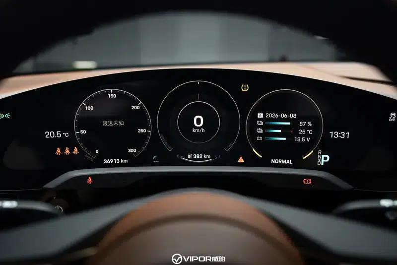 Taycan 2022 Taycan 4 Cross Turismo — миниатюра 10