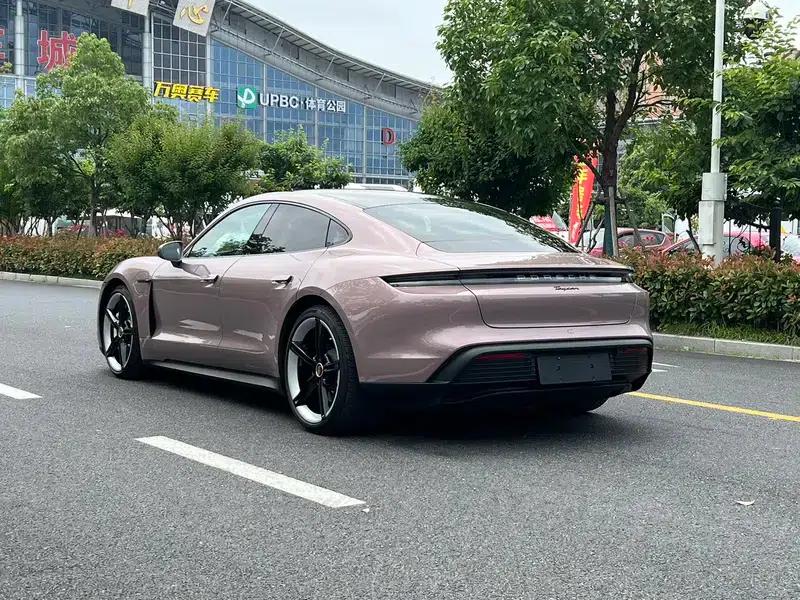 2022 Taycan Facelift — миниатюра 4