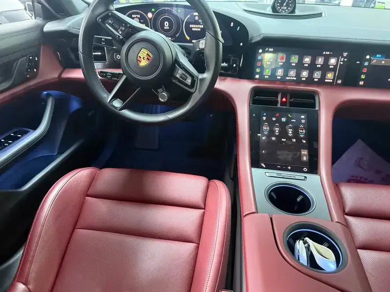 2020 Taycan — миниатюра 18