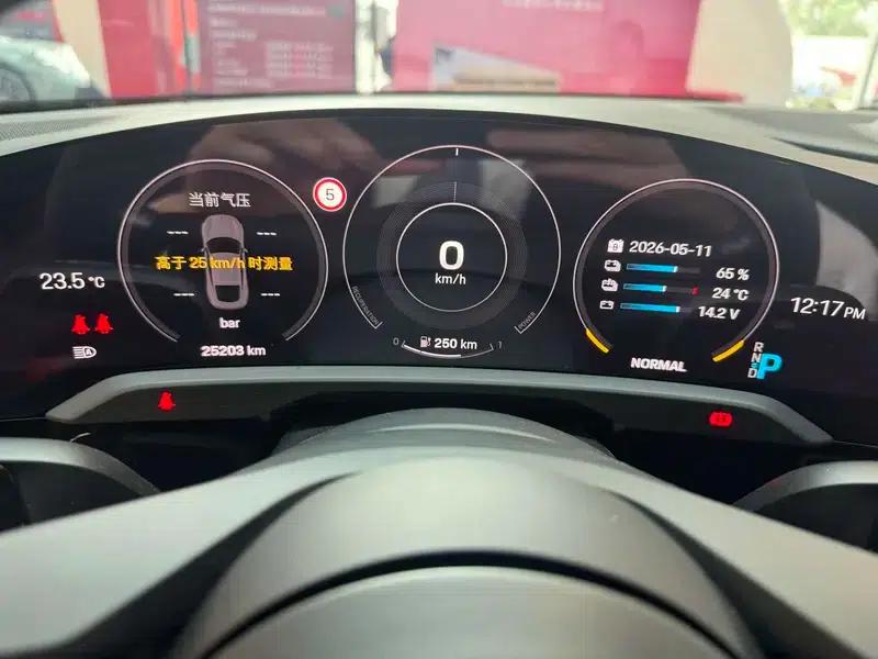 2022 Taycan Facelift — миниатюра 9