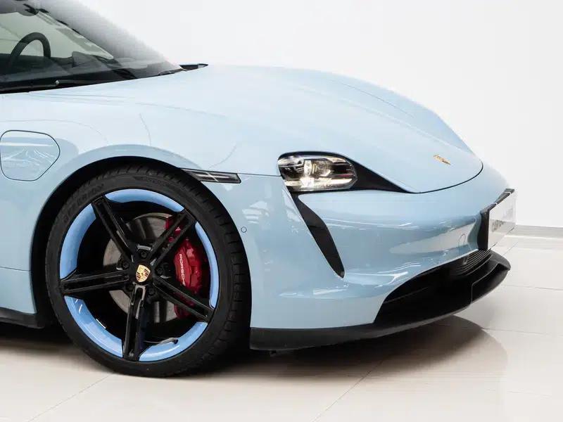 2019 Taycan 4S — миниатюра 13