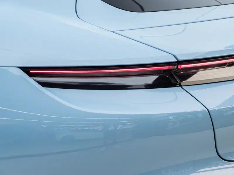 2019 Taycan 4S — миниатюра 16