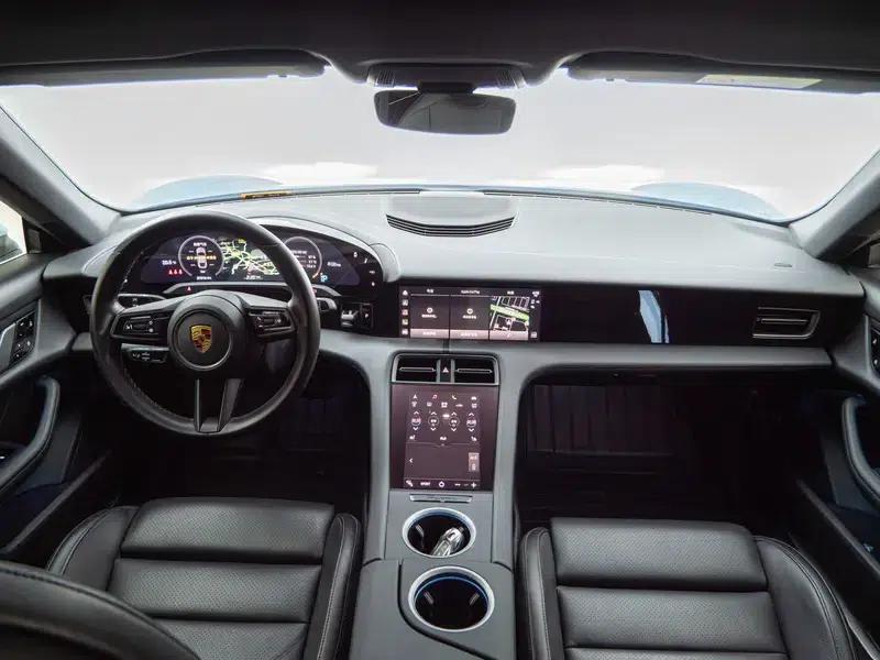 2019 Taycan 4S — миниатюра 17