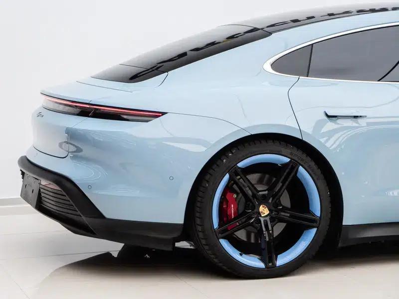 2019 Taycan 4S — миниатюра 10