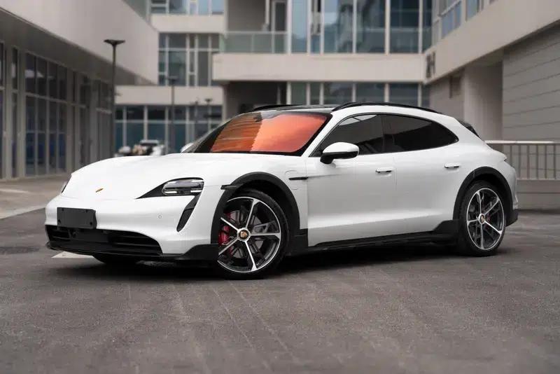 Taycan 2022 Taycan 4 Cross Turismo — миниатюра 1