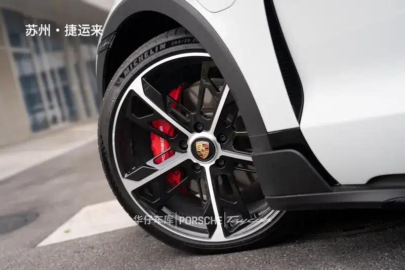Taycan 2022 Taycan 4 Cross Turismo — миниатюра 14