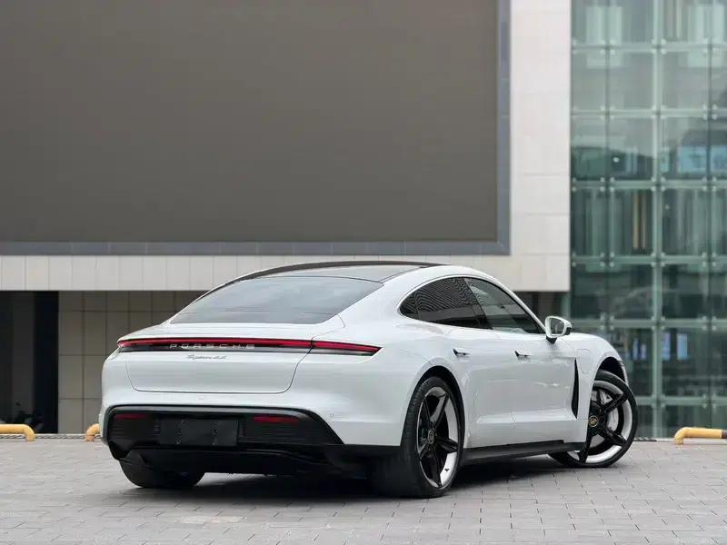 2019 Taycan 4S — миниатюра 5