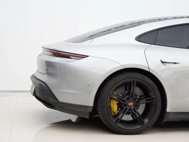 2019 Taycan 4S — миниатюра 12