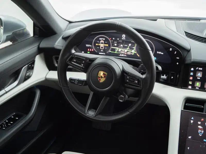 2019 Taycan 4S — миниатюра 25