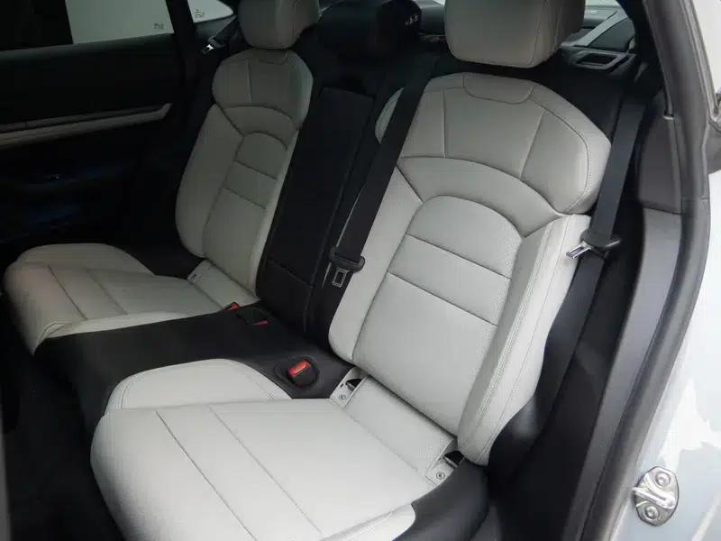 2019 Taycan 4S — миниатюра 28