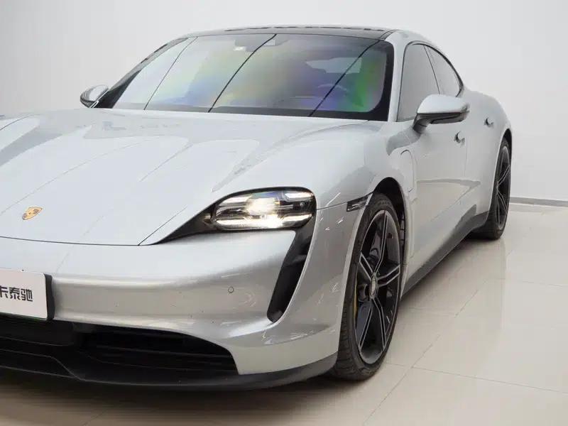 2019 Taycan 4S — миниатюра 8