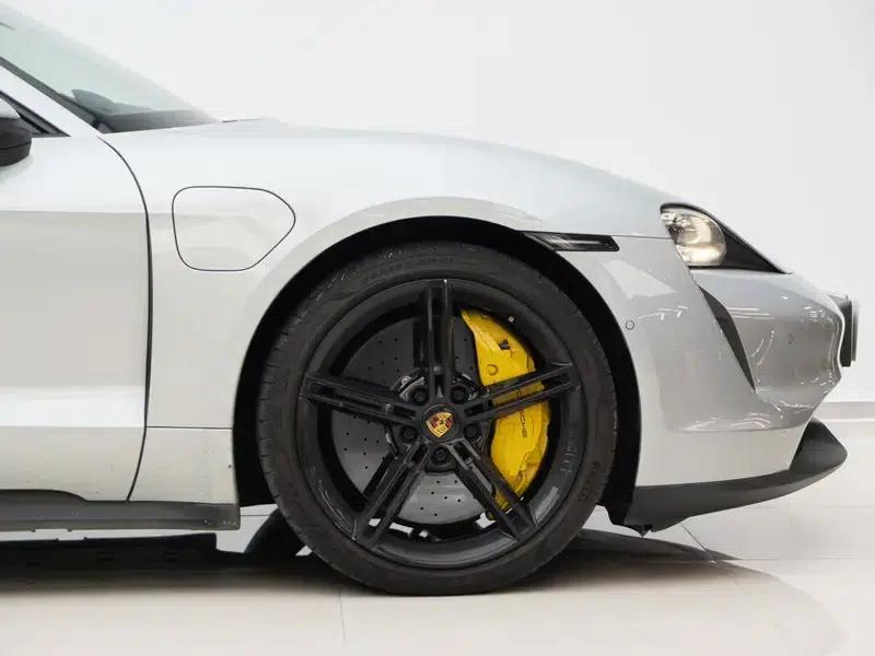 2019 Taycan 4S — миниатюра 9